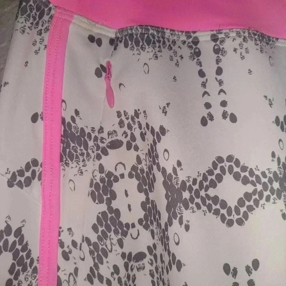 ANNIKA CUTTER & BUCK Priwild serpentine GOLF SKIRT Womens Size S EUC - Picture 3 of 7